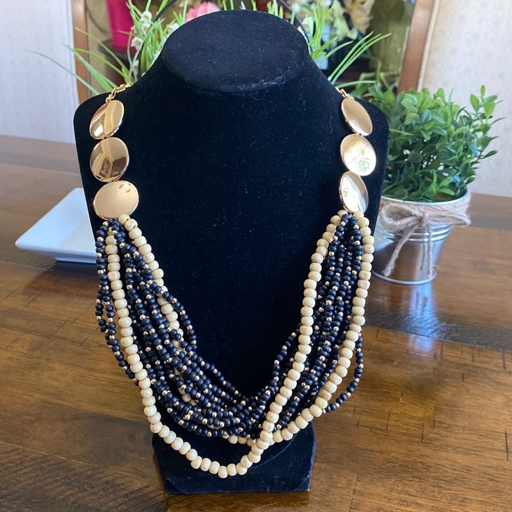 Cato Necklace